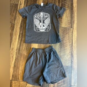 Nashville Toddler Boys Graphic Tee and Shorts Set Size 3T